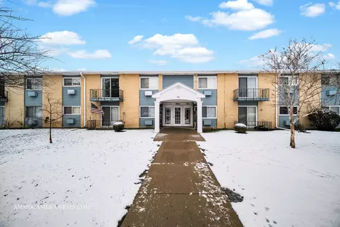 9561 Dee Rd #2H, Des Plaines, IL 60016