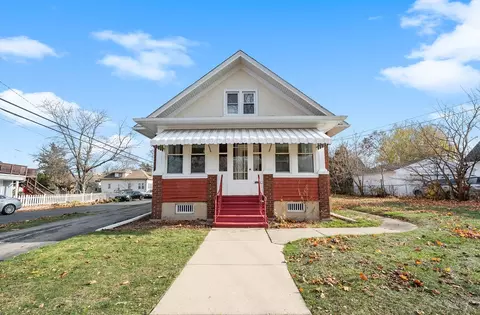 363 Hill Ave, Elgin, IL 60120