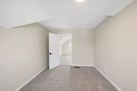 363 Hill Ave, Elgin, IL 60120 photo 24
