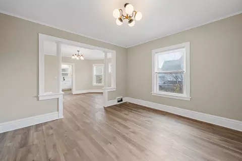 363 Hill Ave, Elgin, IL 60120 photo 6