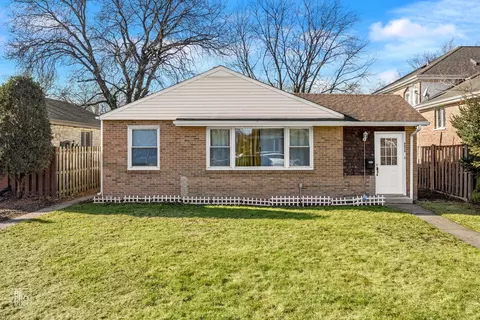 9028 Linder Ave, Morton Grove, IL 60053
