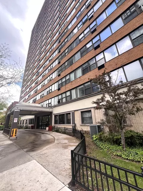 6030 N Sheridan Rd #1408, Chicago, IL 60660