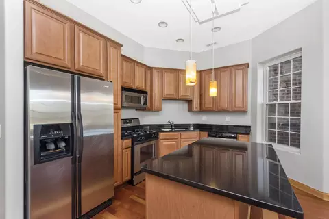 Kitchen - 529 E 46th Pl #2, Chicago, IL 60653 photo 1 of 2