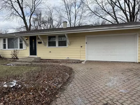 1437 Windsor Cir, Carpentersville, IL 60110
