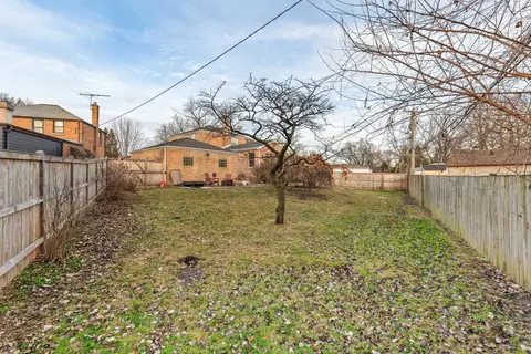 455 Rose Ave, Des Plaines, IL 60016 photo 26
