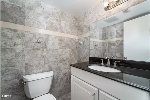 Bath - 9340 Hamilton Ct #E, Des Plaines, IL 60016 photo 1 of 2