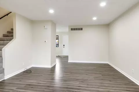 Living - 1405 E Vernon Ave #14, Normal, IL 61761 photo 2 of 3