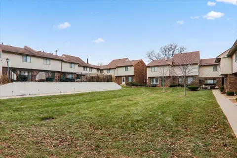 Exterior - 1405 E Vernon Ave #14, Normal, IL 61761 photo 2 of 2