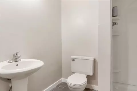 Bath - 1405 E Vernon Ave #14, Normal, IL 61761 photo 1 of 1