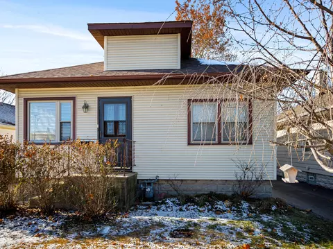 1109 N May St, Joliet, IL 60435
