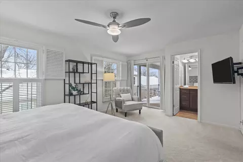 Bedroom - 9 Harborside Dr, Northbrook, IL 60062 photo 2 of 3