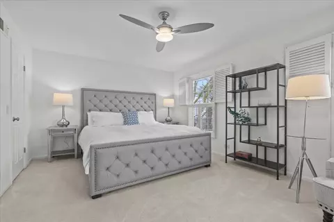 Bedroom - 9 Harborside Dr, Northbrook, IL 60062 photo 1 of 3