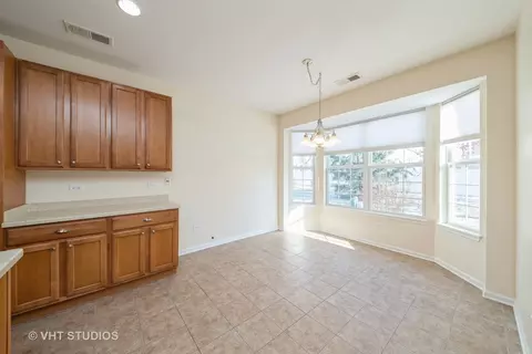 587 Tuscan Vw, Elgin, IL 60124 photo 18