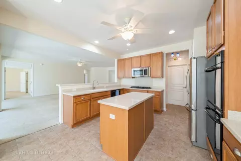 587 Tuscan Vw, Elgin, IL 60124 photo 14