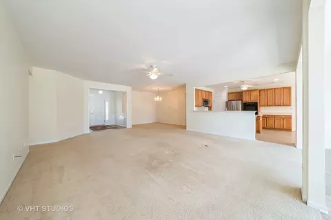 587 Tuscan Vw, Elgin, IL 60124 photo 9