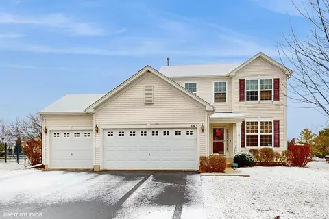 843 Great Falls Dr, Volo, IL 60073