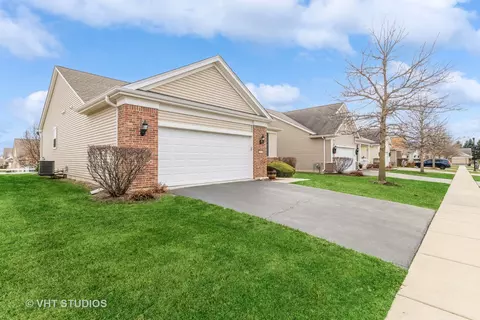 857 Cascade Falls Dr, Elgin, IL 60124 photo 4