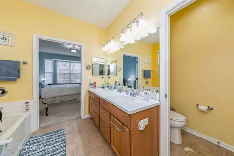 857 Cascade Falls Dr, Elgin, IL 60124 photo 23