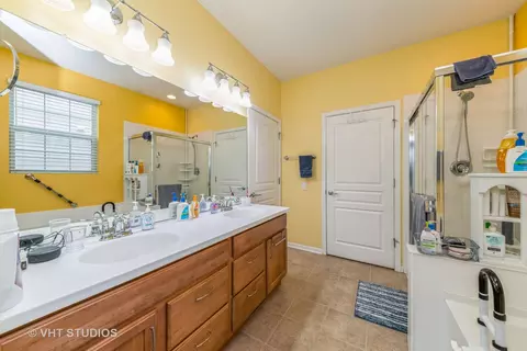 857 Cascade Falls Dr, Elgin, IL 60124 photo 21
