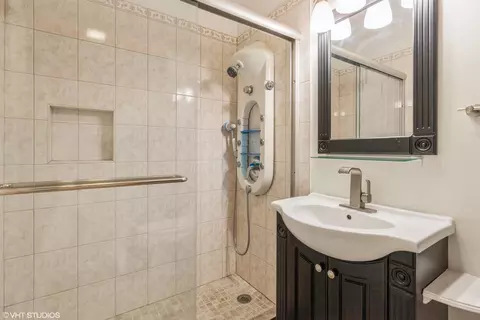 Bath - 1500 Sandstone Dr #210, Wheeling, IL 60090 photo 1 of 1