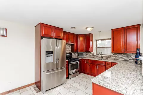 Kitchen - 9922 S Malta Ave, Chicago, IL 60643 photo 1 of 2