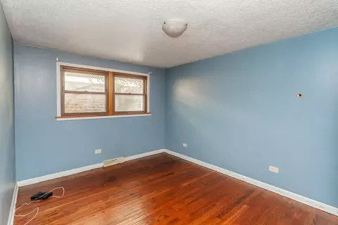 Bedroom - 9922 S Malta Ave, Chicago, IL 60643 photo 1 of 6