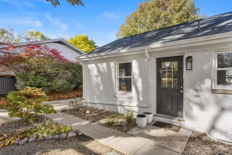 703 Hamilton Dr, Champaign, IL 61820 photo 7