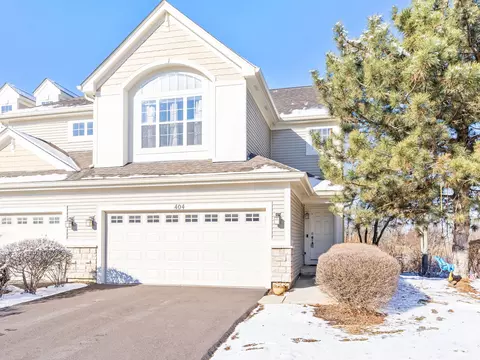 404 Vaughn Cir, Aurora, IL 60502
