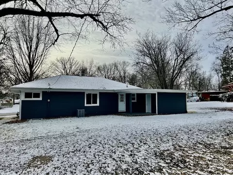 Exterior - 135 Eastview Dr, Normal, IL 61761 photo 2 of 3