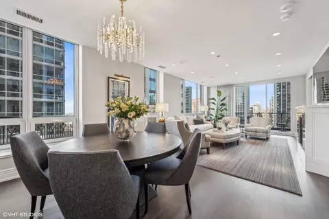 Dining - 10 E Delaware St #17E, Chicago, IL 60611 photo 1 of 2