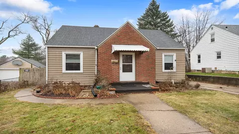 3127 Maryland Rd, Rockford, IL 61108