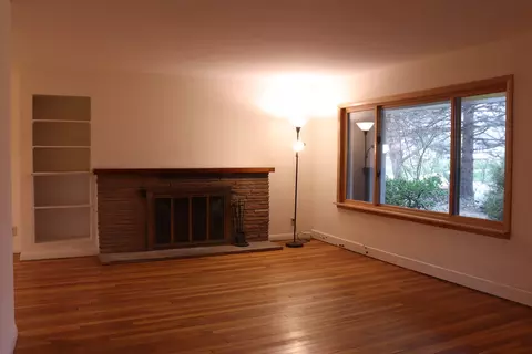 322 N Jackson St, Morrison, IL 61270 photo 3