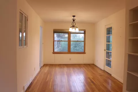 322 N Jackson St, Morrison, IL 61270 photo 5