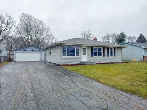 1906 Kevin Dr, Montgomery, IL 60538