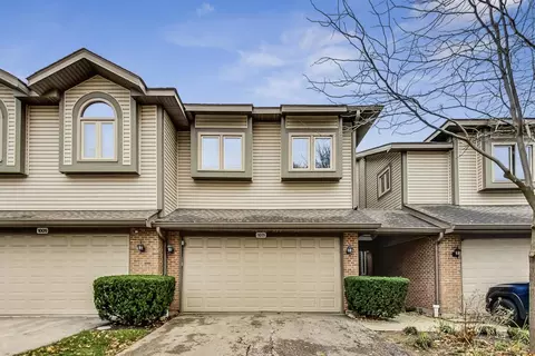 1011 Arbor Ct, Mount Prospect, IL 60056