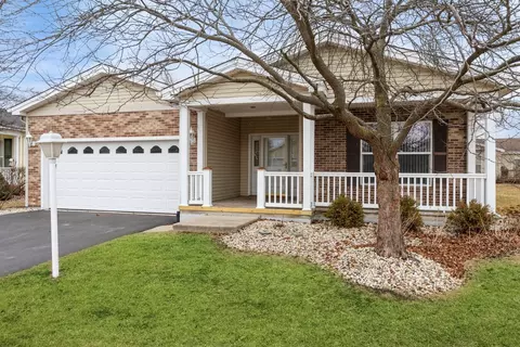 113 Hunter Ct, Grayslake, IL 60030