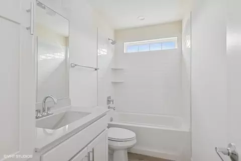 Bath - 120 E Main St #2-1, Cary, IL 60013 photo 2 of 3