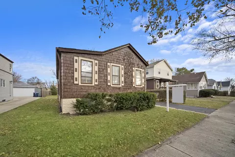 1913 S 19th Ave, Maywood, IL 60153