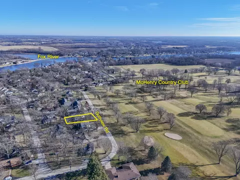 3216 Golfview Rd, Mchenry, IL 60050 photo 3