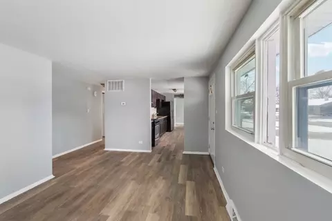 Living - 2716 Lancaster Dr, Markham, IL 60428 photo 1 of 5