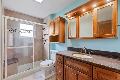23 E Maple Ave, Roselle, IL 60172 photo 17