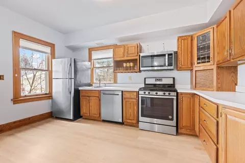 23 E Maple Ave, Roselle, IL 60172 photo 8