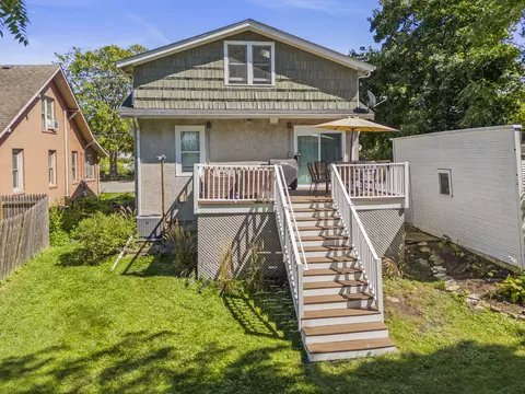 Exterior - 614 S West St, Wheaton, IL 60187 photo 5 of 9