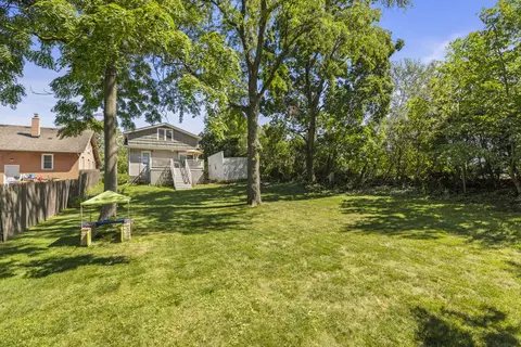 Exterior - 614 S West St, Wheaton, IL 60187 photo 6 of 9