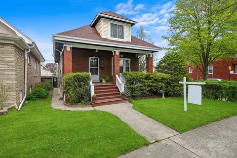 4900 W Wolfram St, Chicago, IL 60641