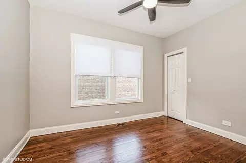 8446 S Oglesby Ave, Chicago, IL 60617 photo 5
