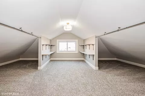 8446 S Oglesby Ave, Chicago, IL 60617 photo 8