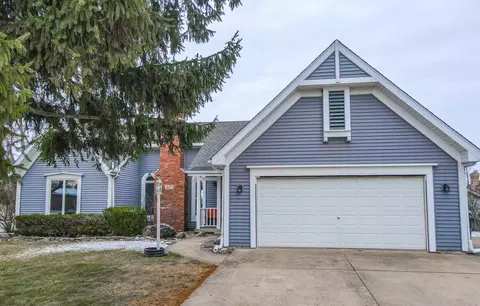 227 W Seventh St, Manteno, IL 60950