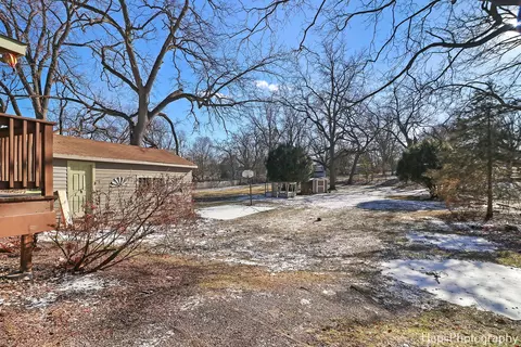 329 W Main St, Cary, IL 60013 photo 33