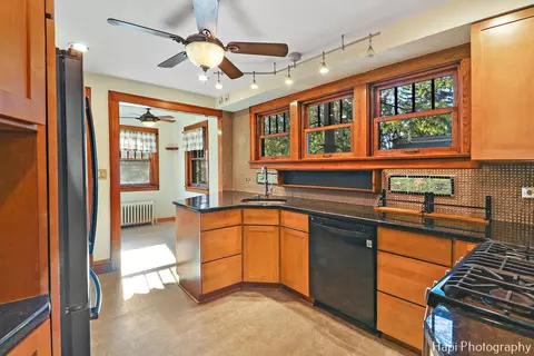 329 W Main St, Cary, IL 60013 photo 13